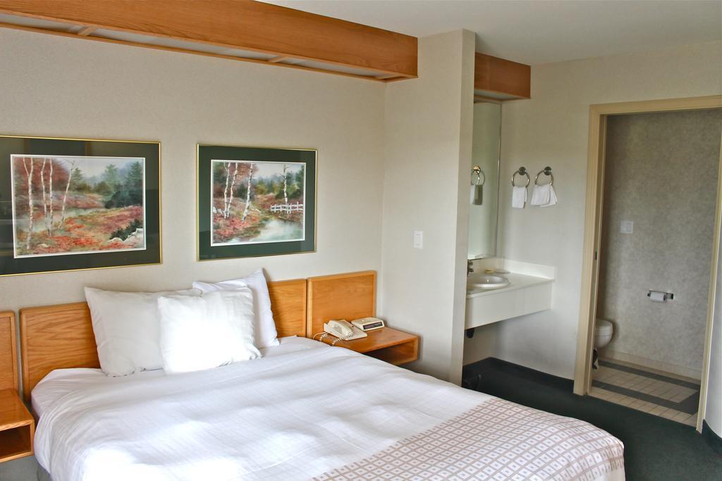 Canadas Best Value Inn Langley/Vancouver Bagian luar foto